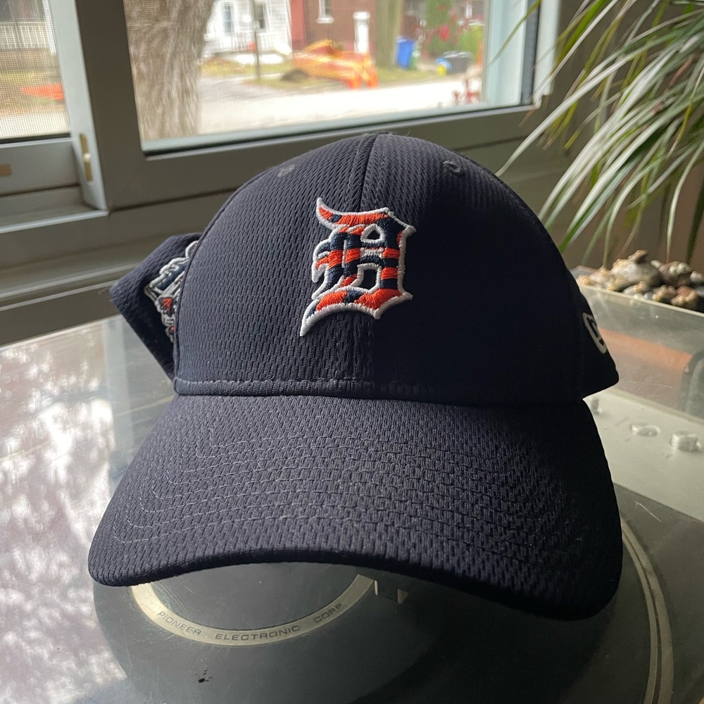 Detroit Tigers New Era 9Forty tiger stripe emblem D baseball hat